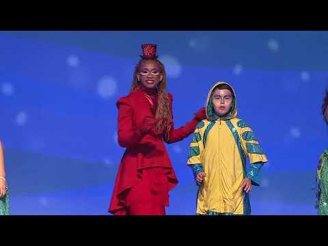 Scene from She's in Love track by Original Broadway Cast of The Little Mermaid