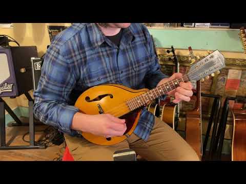 1940s Kalamazoo KMN-12 (Gibson-made) archtop mandolin