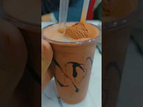 #chocolate ice shake..|shahida ijaz|..#chocolate shake..#yt shorts..#youtubeshorts