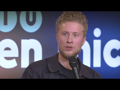 Kæreste havde glemt sit pas derhjemme | Stand-up | Jakob Thrane