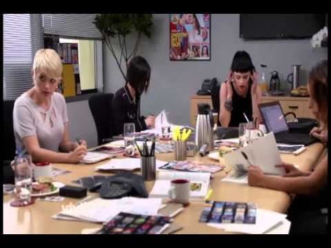 Apartmen 23 2x03 Chloe is the boss