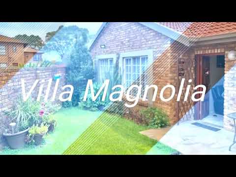 Three Bedroom Townhouse for Sale in Florentia Alberton