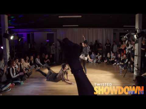TFDA SHOWDOWN vol 12. VOGUE FINAL - RAWAND VS CLAIRE