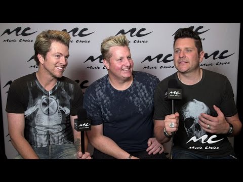 MC @ ACM Awards: Rascal Flatts' Nod for Vocal Group of the Year