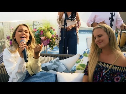 Amy Gutiérrez Ft Rossana Fernández Maldonado – Medley Yuri (Unplugged)