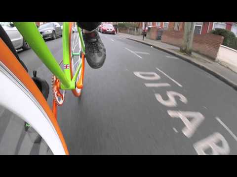 Fixed gear skidding practice