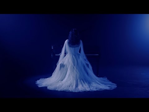 Chloë Wilson - Broken Me (Official Music Video)