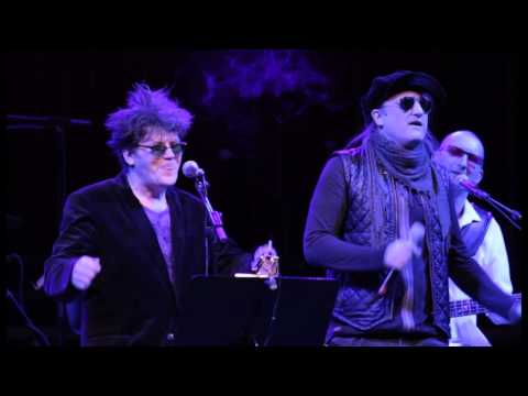 CRVENA JABUKA ft. SAŠA LOŠIĆ - BIJELI BOŽIĆ Live (official video)