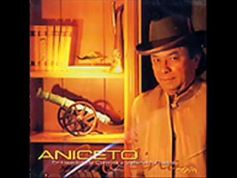 La gorra no se me cae Aniceto Molina.