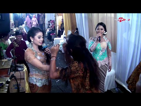 TARIK SIIISSS ( ojo cedak cedak) BUNGA Koplo Laila Campursari RESTU IROMO