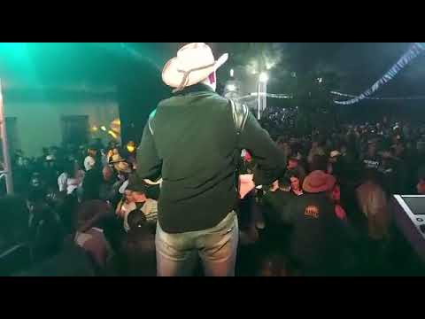 Mazin Mendonça - colocando a galera pra dançar " você decidi".