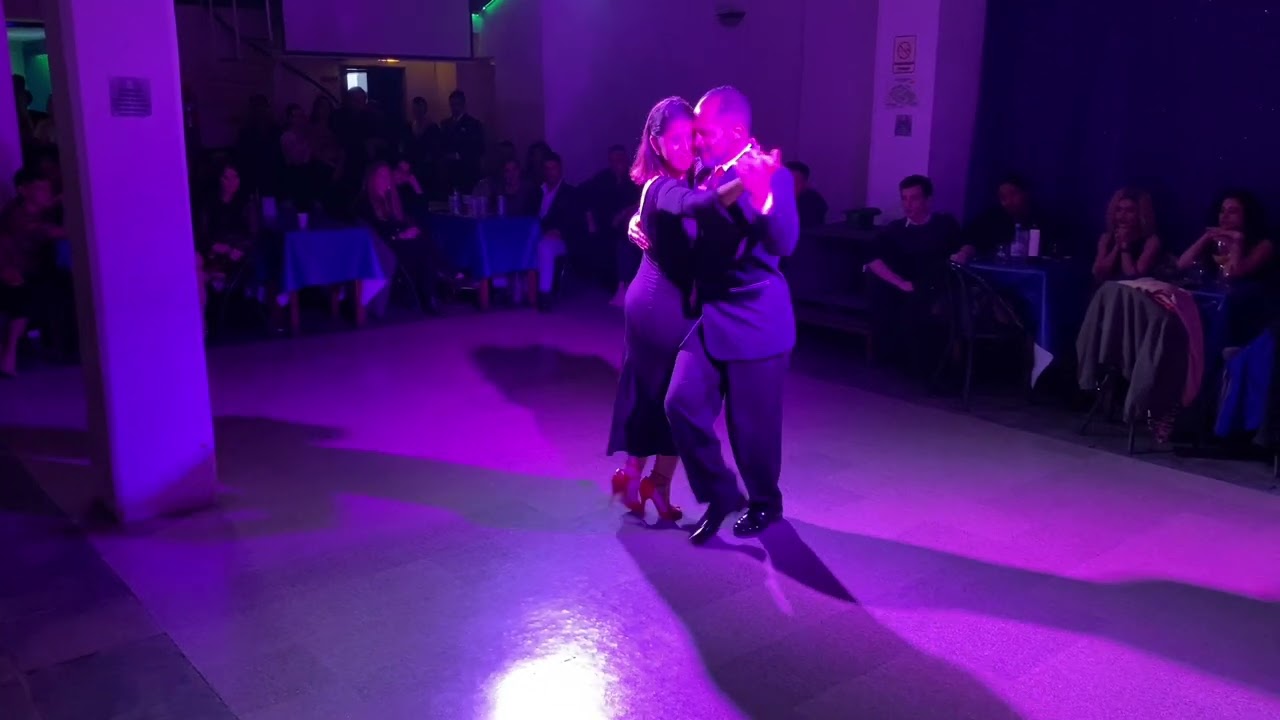 Frank Obregon y Majo Garces en Juernes Milonga (2/2)