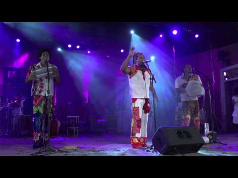 Bate a Saudade - DVD ao vivo do Grupo Bongar