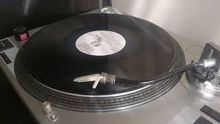 Joe Smooth ‎– They Want To Be Free