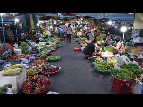 Cambodian Early Morning Street Market - Plenty Fresh Fruit, Vegetable, Fish & More in Early Morning