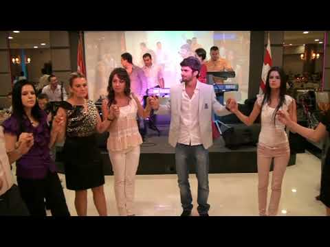 Elvir Mujanovic & Elvira Rahic sa koncerta u Istanbulu (2011) II dio