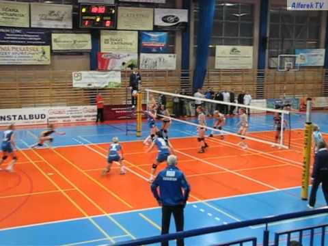 2010-12-11 PLKS Pszczyna - Piecogaz Murowana G. 1:3  cz1
