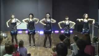 Микс из танцев диско, самба и джайв