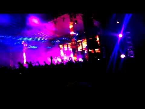 Kaskade - It's You, It's Me / Swanky Tunes (feat. C. Todd Nielsen) - Fire In Our Hearts