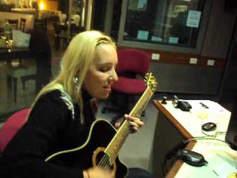 Vanesa Harbek en La Llave Radio - Caldonia