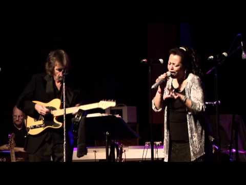 Bev Conklin & Friends - A Change Is Gonna Come (Valentines Day @ Musikfest Cafe)