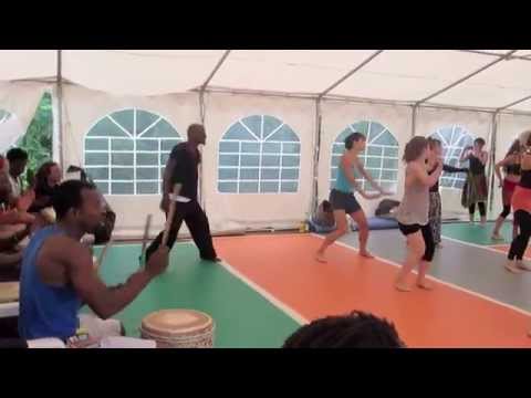 Danses afro-contemporaine et traditionnelles du Burkina faso avec Reggae Ouattara
