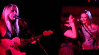 Liz Phair 10/13/2010 Portland Oregon, &quot;Flower&quot; (w/ guests)