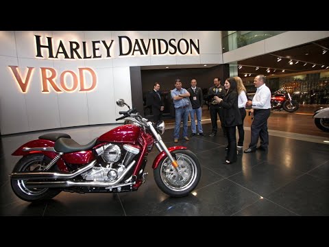 This is Not Red! 😱 New 2026 Harley Davidson V-Rod finally launched! The Beast is Back!