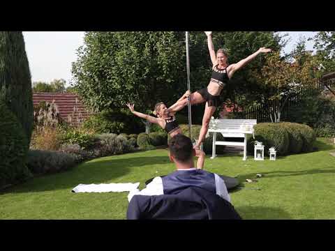 Pole dance surprise at the wedding