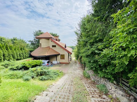 Pomiechówek. Na sprzedaż piętrowy dom położony na wzgórzu, 200 m od rzeki!