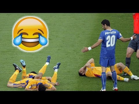 I TUFFI più DIVERTENTI e le SIMULAZIONI più EPICHE nel CALCIO 2017