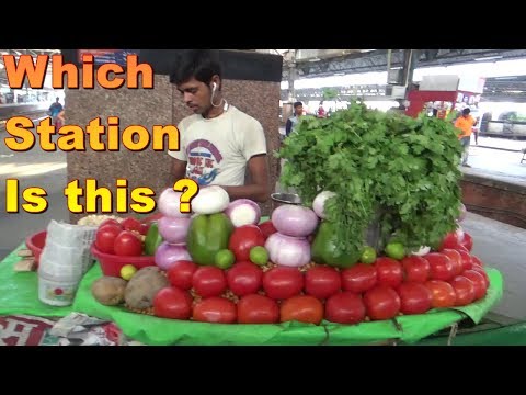 Chana Masala Chaat - Favorite Street Food in Indian Railway Station - Street Food Loves You Video