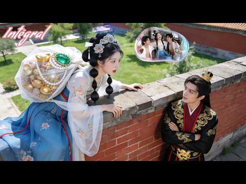 TrDevenue concubine ignorée,elle veut divorcer—bijoux main, elle fuit mur！L’empereur-CEO la retient!