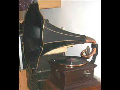 Carlos Gardel -Tus Besos Fueron Mios- (Remasterizado 2015)