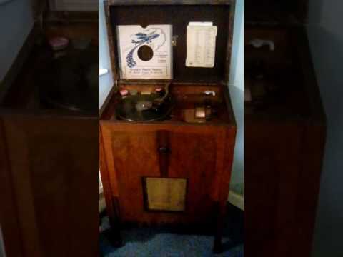 Ambrose and his orchestra  stars fell on alabama. 1934