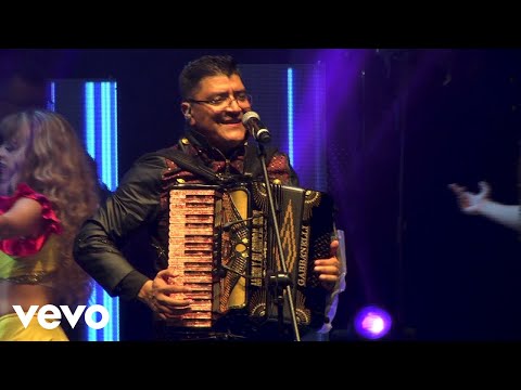 Aarón Y Su Grupo Ilusión - Ámame Quiéreme (En Vivo)
