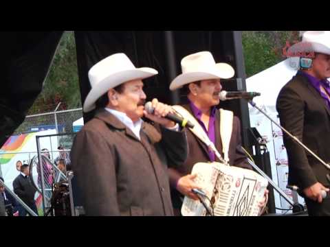 Los Invasores De Nuevo Leon Con Don Chayo "Ni Amores, Ni Deudas & Amor Confiado" 10/5/2014