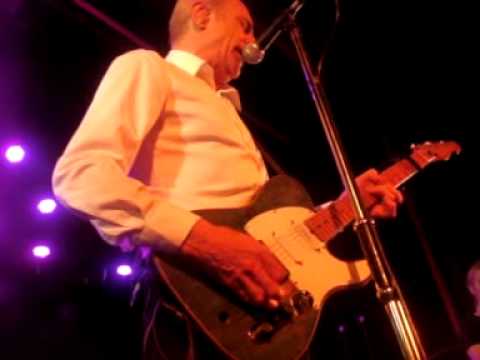 19 Francis Rossi - Twenty Wild Horses - Manchester 14.05.10