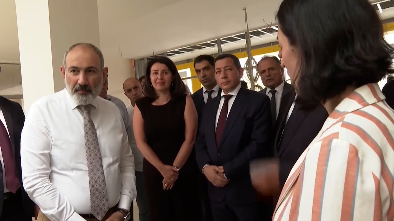 Հու՞յս կա, որ էս տարի կվերջանա. Փաշինյանն այցելել է Փարաքար