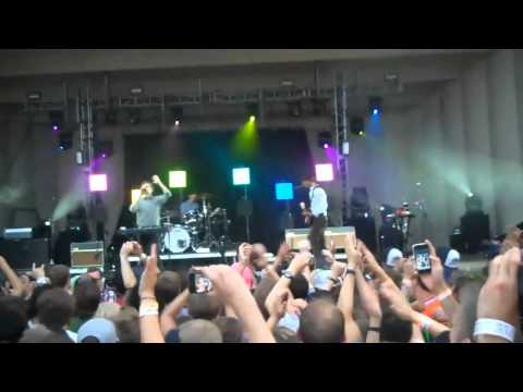 Cut Copy "Lights and Music" Lollapalooza 2010