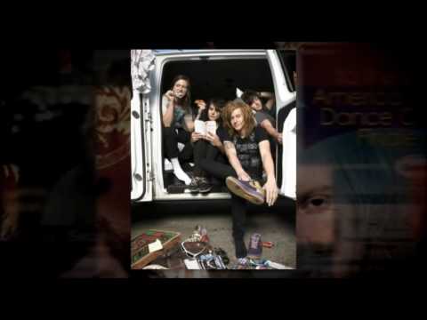 Headlines Read Out... - We the Kings