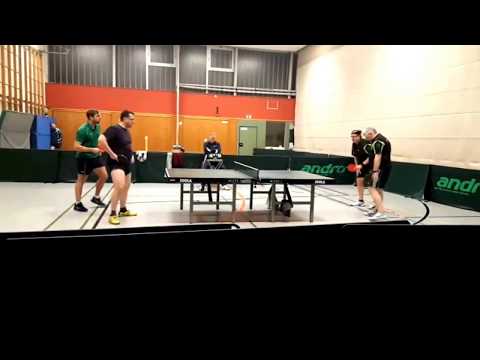 Szenen aus dem Schlussdoppel von Jürgen und Andi R. - Waggum 1 - TTC Grün-Gelb 2 8:8