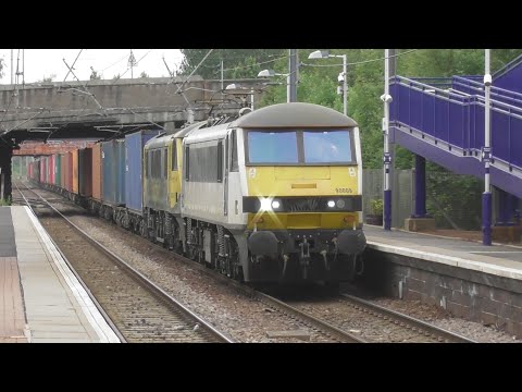 Trains at Whifflet, Argyle Line - 26/06/2021