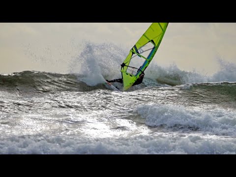 Simmer Style shaper Ola Helenius talks about wave board design