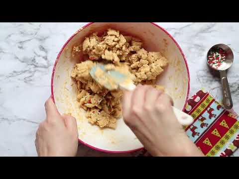 How to Make Holiday Muddy Buddies Chex Mix Recipe