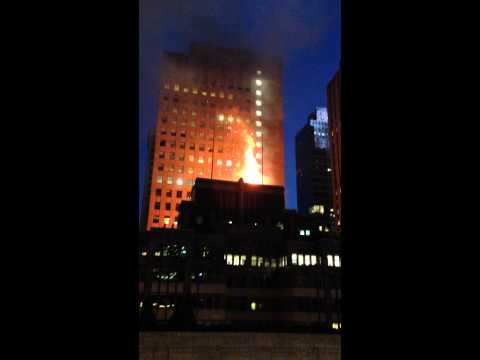 Fire in midtown NYC -- 2 blocks from Rockefeller Plaza