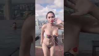 bikini TikTok be like....