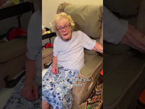 Nan LOVES my mums dog 🥹