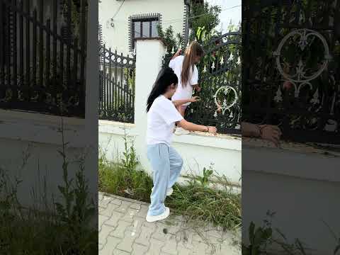 Furăm cireșe 🤣🤣🤣 #viral #comedy #shorts