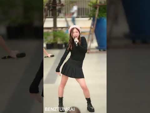 Peach You - Missile | IDOL Street Party @Siam Square Walking Street 150722 [ Eeunguoey Focus ]